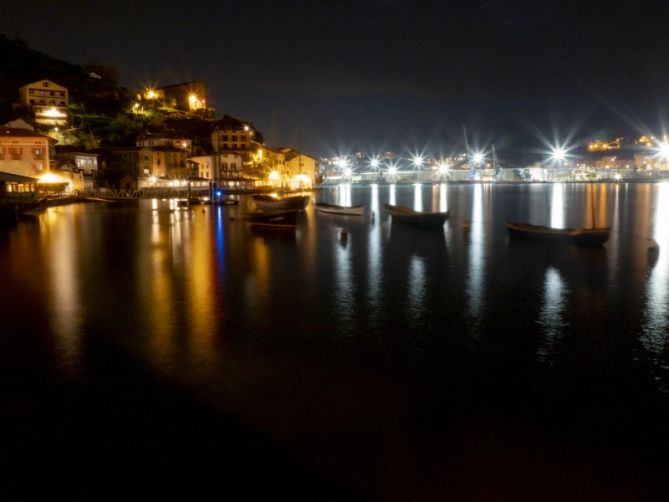 La tranquilidad de la noches de otoño: foto en Pasaia