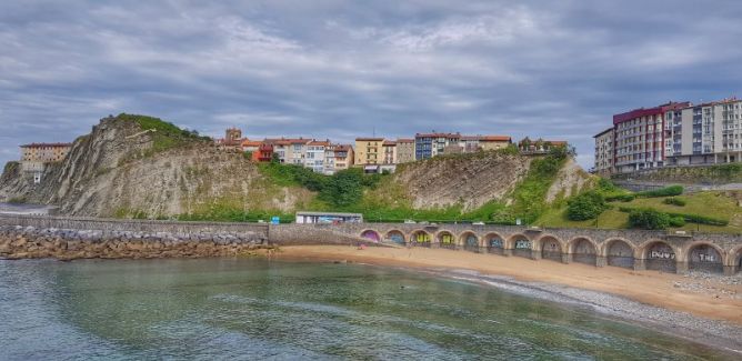 Akuarela moduan: foto en Getaria