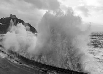 Chocando contra el muro.