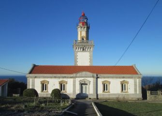 Faro de Higuer, inicio de los Pirineos