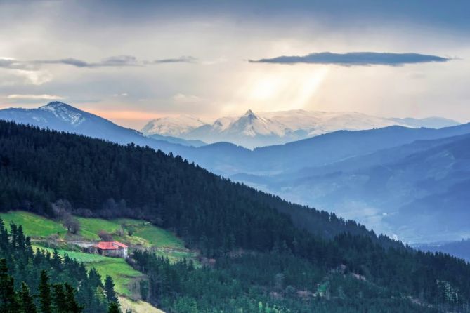 Gure mendiak: foto en Bergara