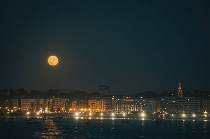 Luna Llena en Donostia: foto en Donostia-San Sebastián