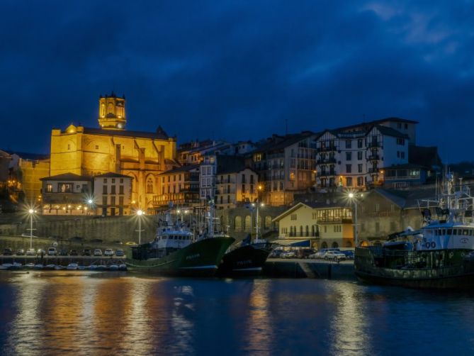 La magia de la noche: foto en Getaria