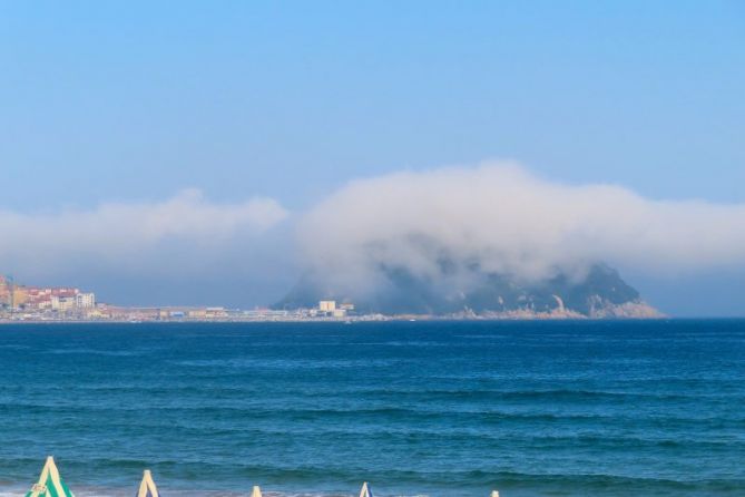 nubes de mar: foto en Getaria