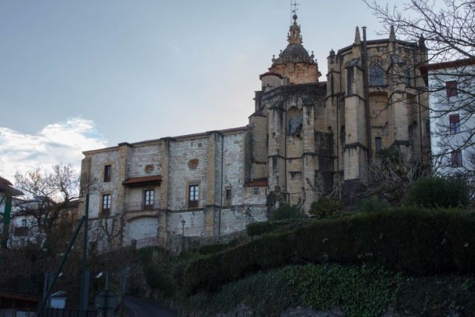 nuestra señora de la asuncion: foto en Hondarribia