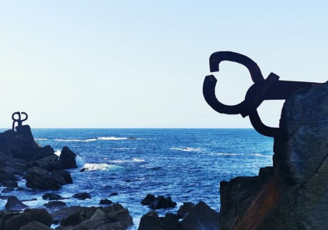 PEINE DE LOS VIENTOS: foto en Donostia-San Sebastián