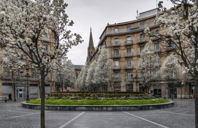 PLAZA DE BILBAO: foto en Donostia-San Sebastián