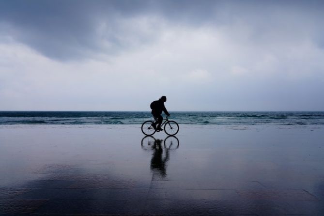 Por el malecón: foto en Zarautz