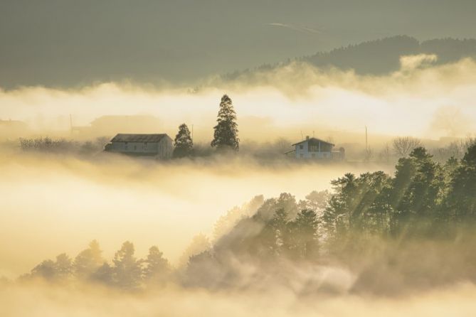 Primeros rayos: foto en Lazkao