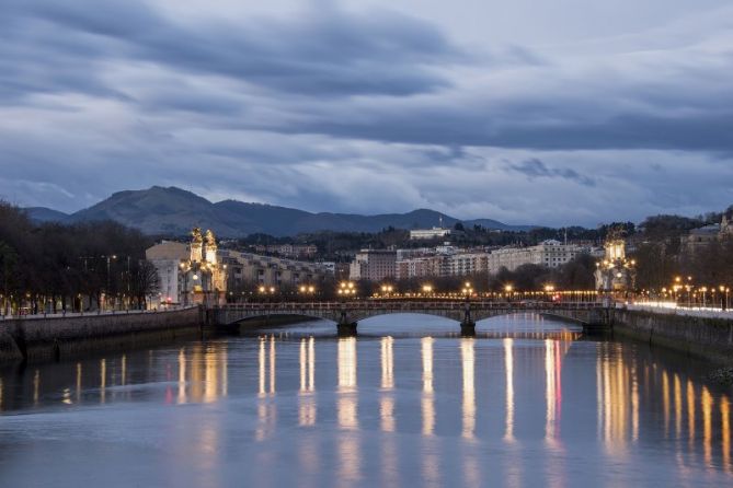 Puente Maria Cristina: foto en Donostia-San Sebastián