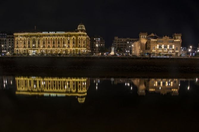 Reflejos: foto en Donostia-San Sebastián