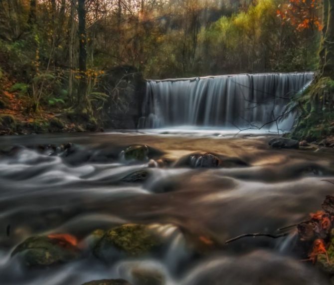 Agua y luz.: foto en Irun