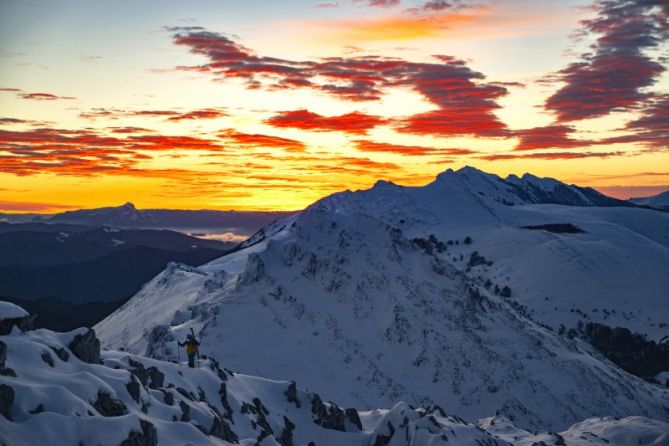 Amanecer invernal: foto en Oñati