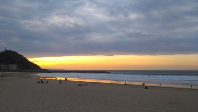 Atardece en la Zurriola: foto en Donostia-San Sebastián