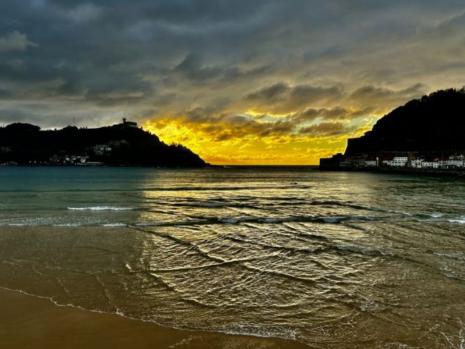 Atardecer en La Concha: foto en Donostia-San Sebastián