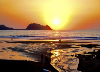 Atardecer en la playa de Zarautz 