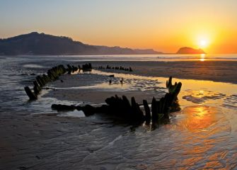 Barco Alemán Gustav ( Al atardecer )