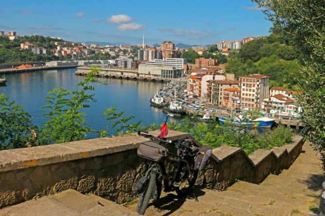 Camino de Santiago en bici.: foto en Pasaia