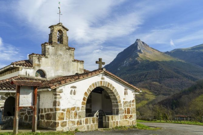 LA ERMITA DE SATURDI: foto en Zaldibia