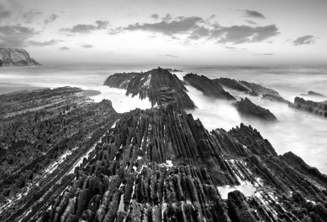 Flysch Zumaian: foto en Zumaia