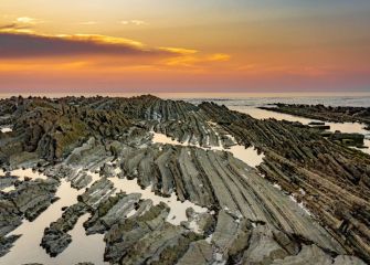 Historia entre rocas