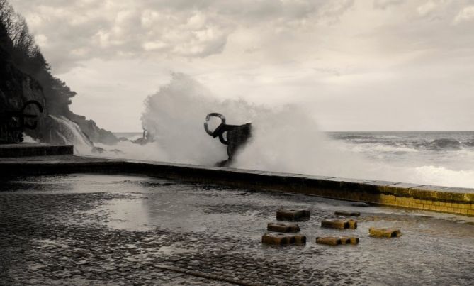 Hodeiak eta olatua jolasean : foto en Donostia-San Sebastián