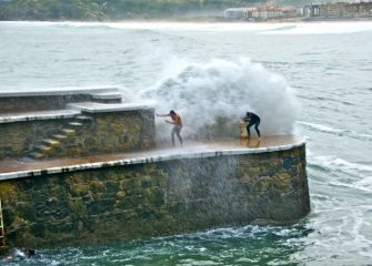 Jugando con las olas 