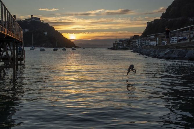 Juventud divino tesoro: foto en Donostia-San Sebastián