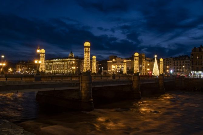 Luces de la ciudad: foto en Donostia-San Sebastián