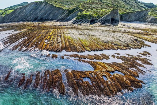 MAREAS VIVAS: foto en Deba