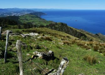 MENDIA ETA ITSASOA - MONTE Y MAR