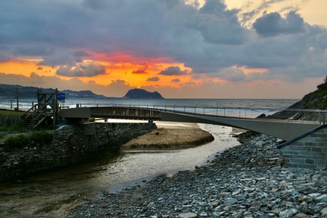 El nuevo puente de Iñurritza : foto en Zarautz