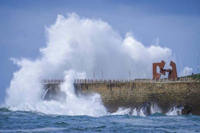 LA OLA: foto en Donostia-San Sebastián