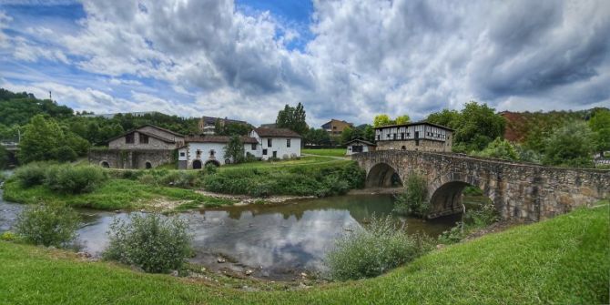 Vestigios de la historia: foto en Beasain