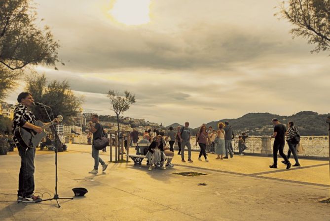 Zeru ekaiztsua: foto en Donostia-San Sebastián