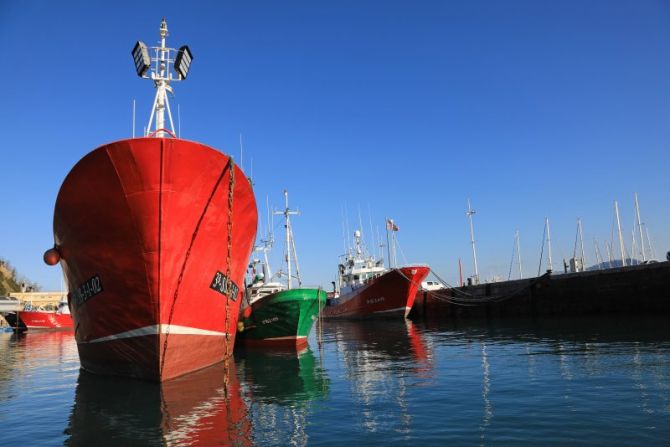 anclados: foto en Getaria