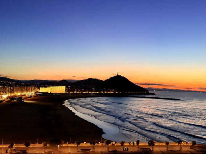 Anochecer colorido: foto en Donostia-San Sebastián