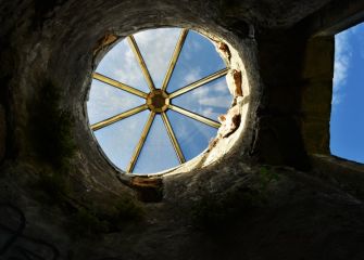 ARGI ZULO / LUCERNARIO