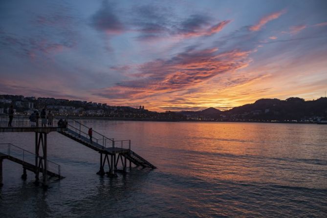 Atardecer rojo: foto en Donostia-San Sebastián