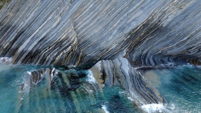 Caprichos naturales: foto en Deba