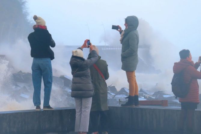 Captando el oleaje: foto en Donostia-San Sebastián