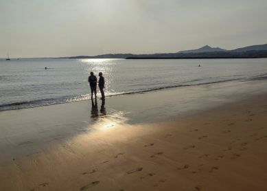 Conversaciones en la orilla