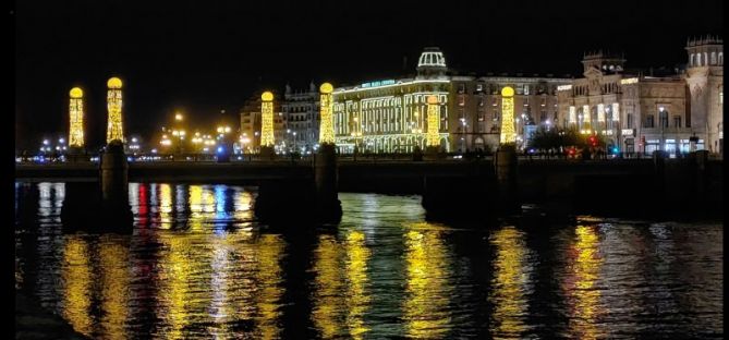 Faros fn la Zurriola: foto en Donostia-San Sebastián