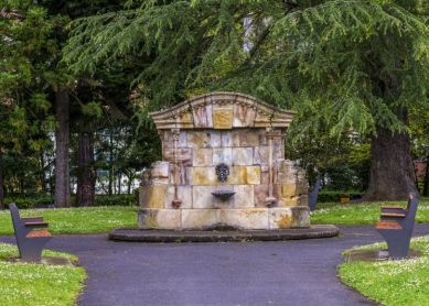 FUENTE DEL PARQUE DE USONDO