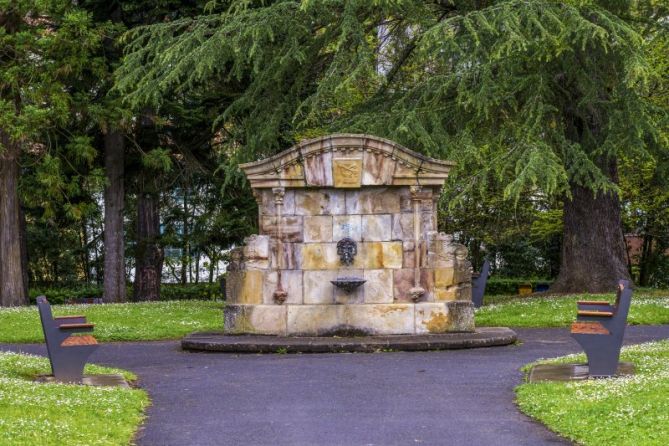 FUENTE DEL PARQUE DE USONDO: foto en Bergara