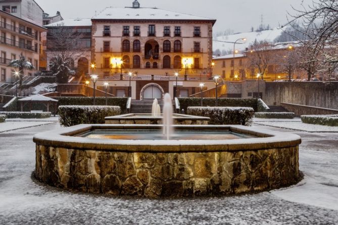 Luces del alba: foto en Ordizia