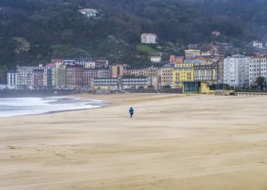 A MAL TIEMPO BUENA CARA