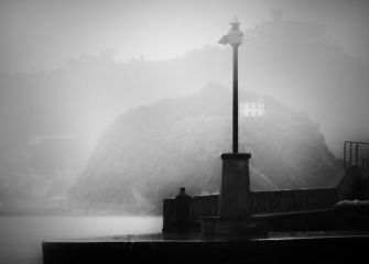 "Niebla en la bahía"