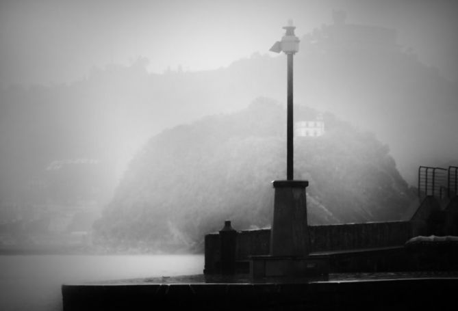"Niebla en la bahía": foto en Donostia-San Sebastián