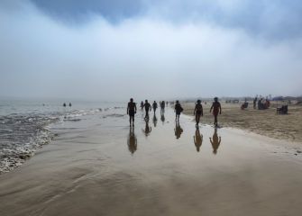 Niebla en la playa
